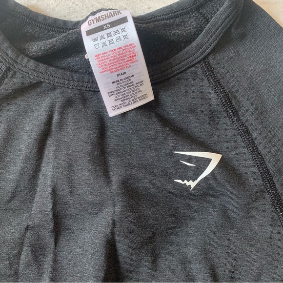 Gymshark Long Sleeve - Picture 2 of 2